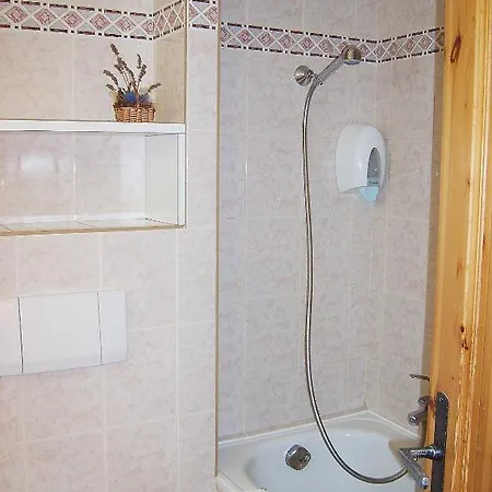 سكن كاسل كلوب لايسين بارك