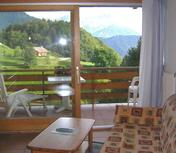 レジデンス カステル クラブ レザン パルク *