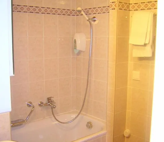 レジデンス カステル クラブ レザン パルク